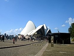 Sydney Opera House an icon location to visit in Australia.
